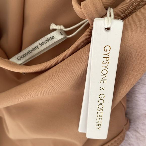 Gooseberry intimates blush/ nude one piece swimsuit - Picture 9 of 10